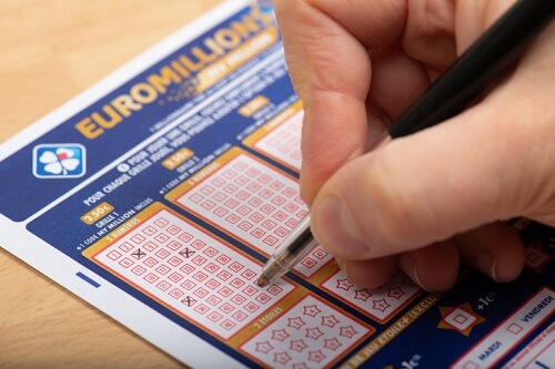 Euromillions lottosedel med flera spelrader